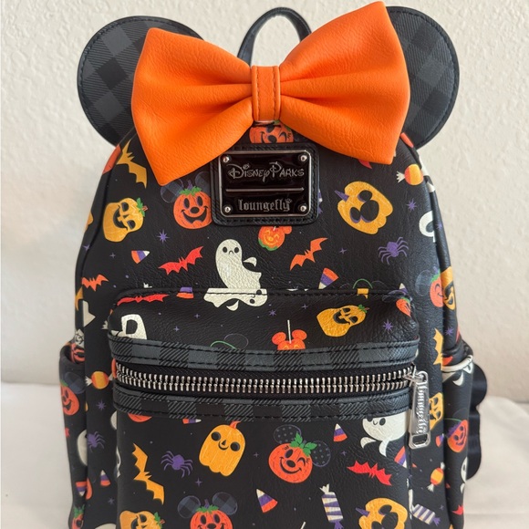 Loungefly Handbags - Loungefly Black and Orange Halloween Mini Bag
